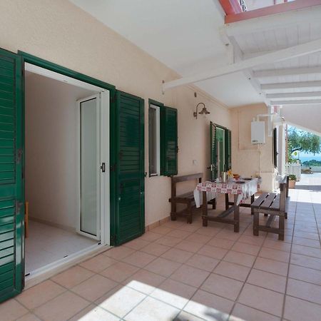 Il Bacio Del Sole By Barbarhouse Apartment เวียสเต ภายนอก รูปภาพ