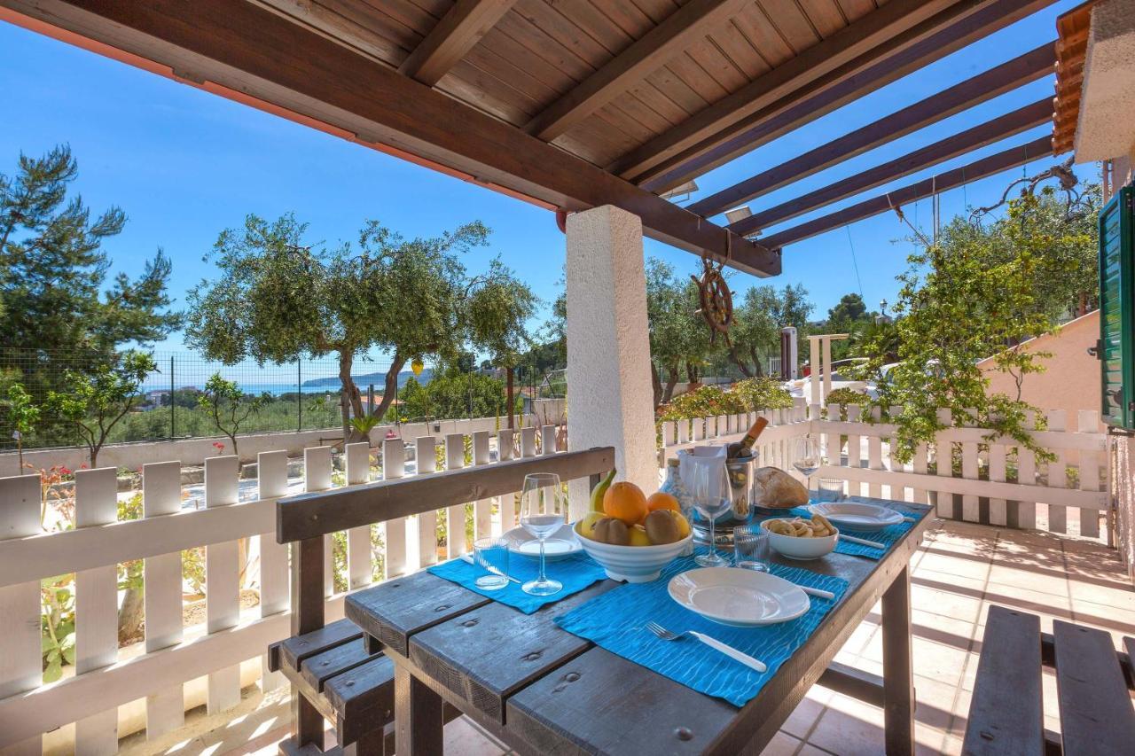 Il Bacio Del Sole By Barbarhouse Apartment เวียสเต ภายนอก รูปภาพ